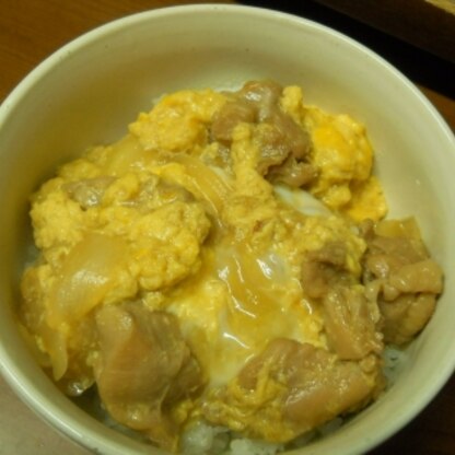 shinoさん♪こんばんは(^^)/
子どもが好きなので親子丼作りました♪とろとろ卵が美味しかったです❤
私も好きになりました～だから親子丼ね★ありがとう～❤